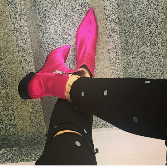 Zara Shoes - Zara Satin Pointed Botties